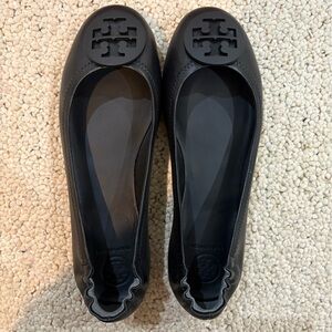 New in Box Tory Burch Black Leather Flats